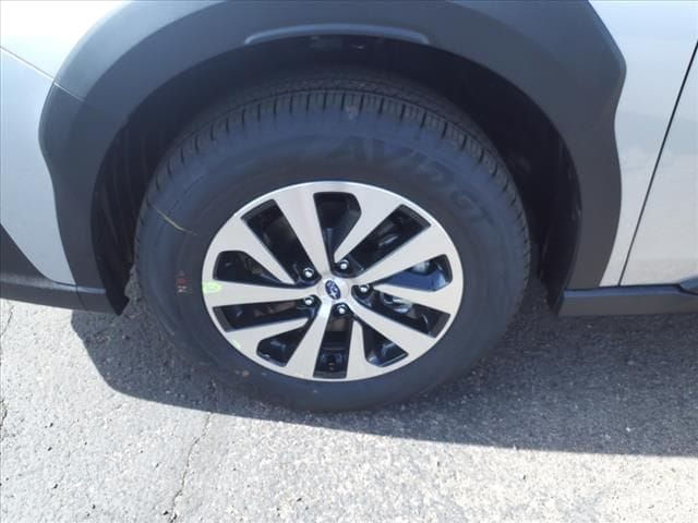 used 2025 Subaru Outback car, priced at $32,000