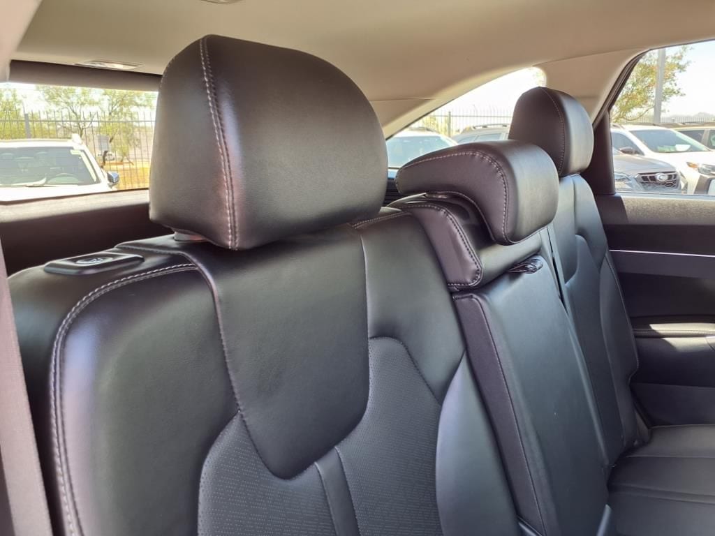 used 2023 Kia Sorento car, priced at $29,500