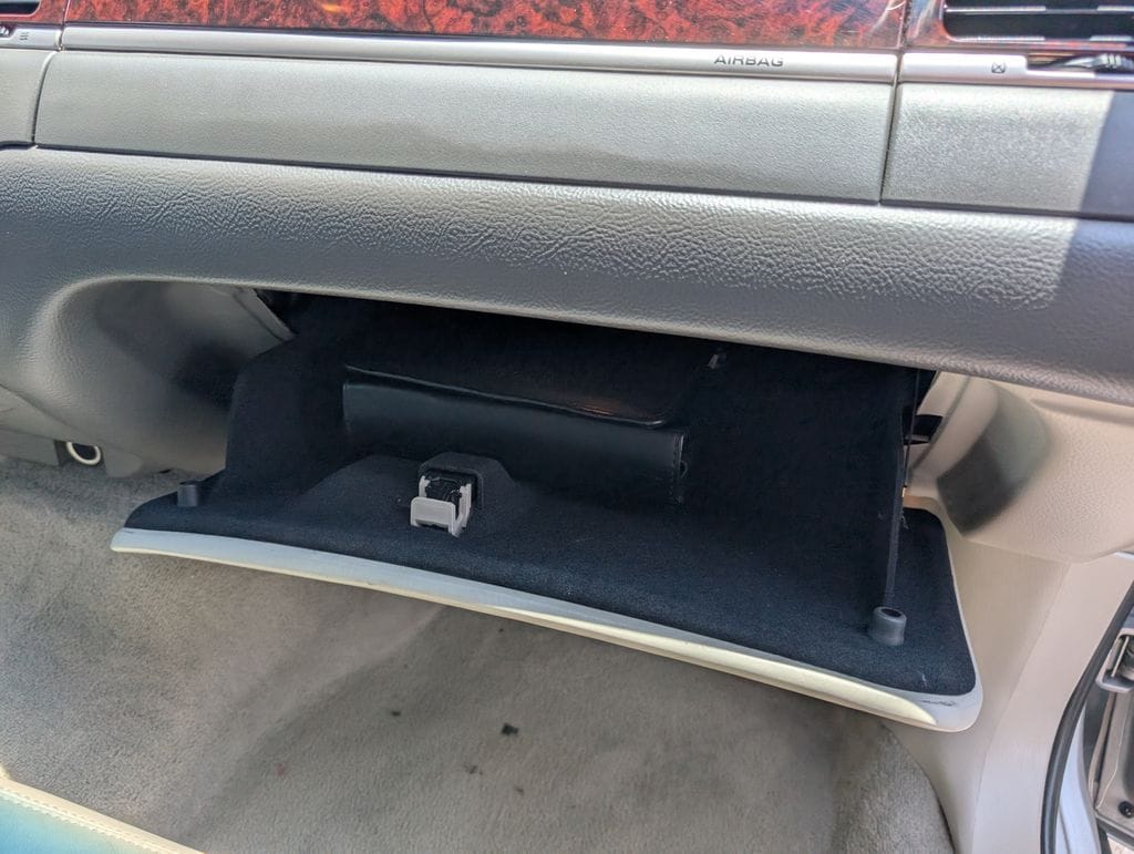 used 2010 Lincoln Town Car car, priced at $7,000