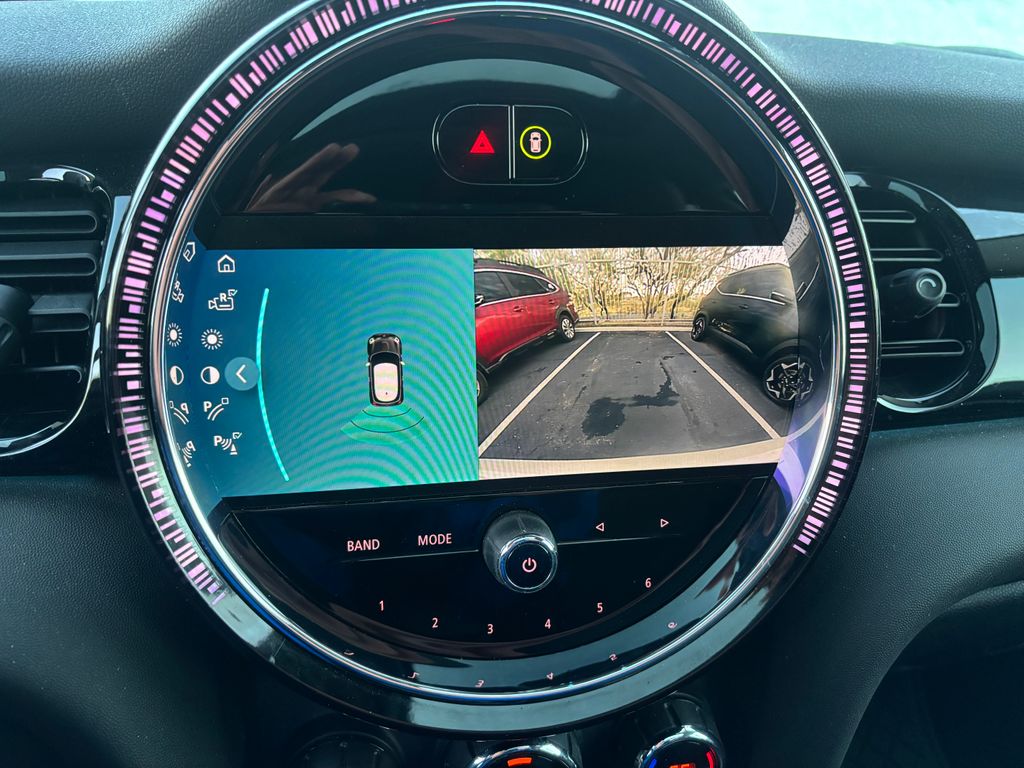 used 2022 MINI Electric Hardtop 2 Door car, priced at $18,000