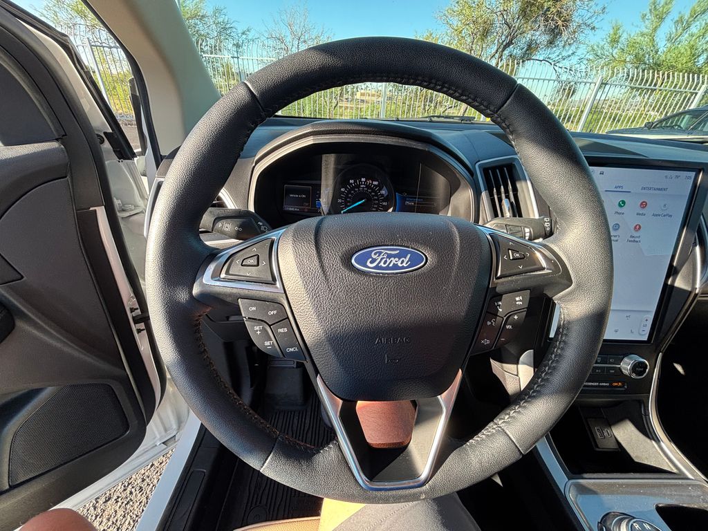 used 2024 Ford Edge car, priced at $27,500
