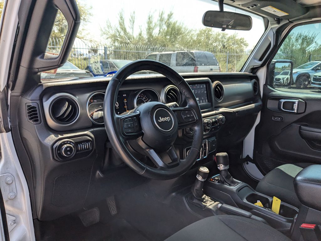 used 2021 Jeep Gladiator car, priced at $33,000