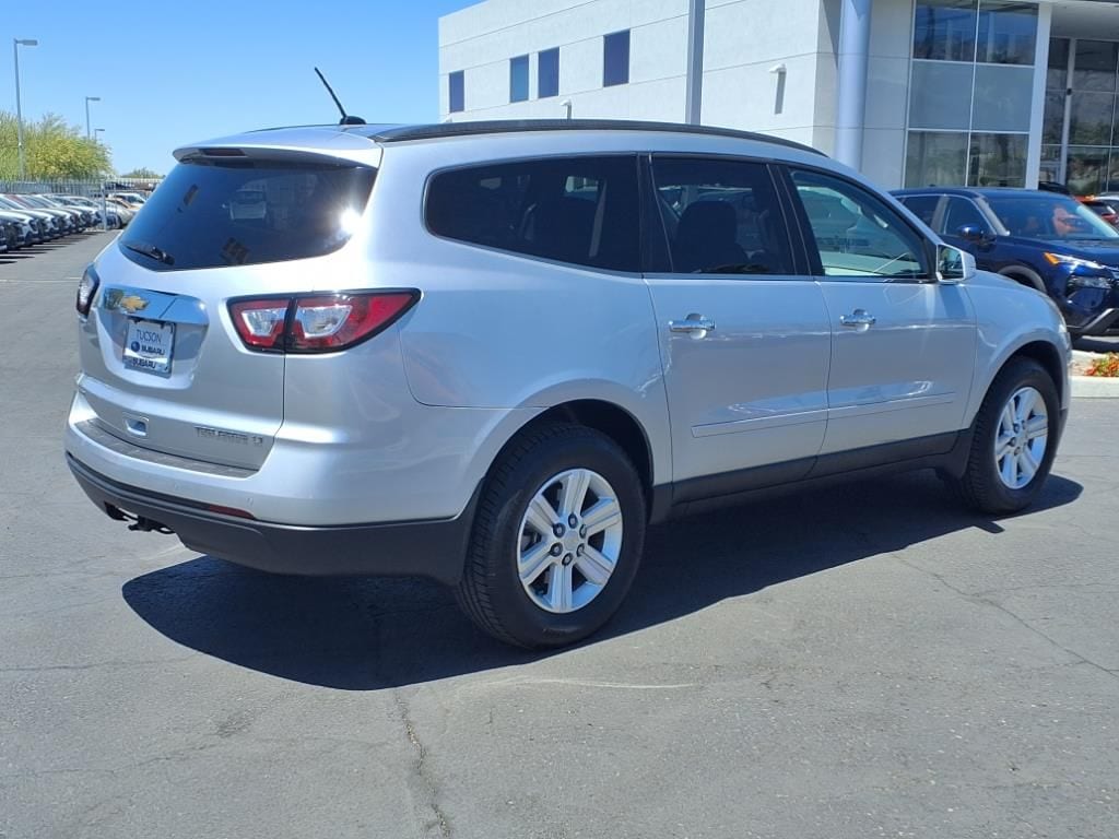 used 2014 Chevrolet Traverse car, priced at $11,000