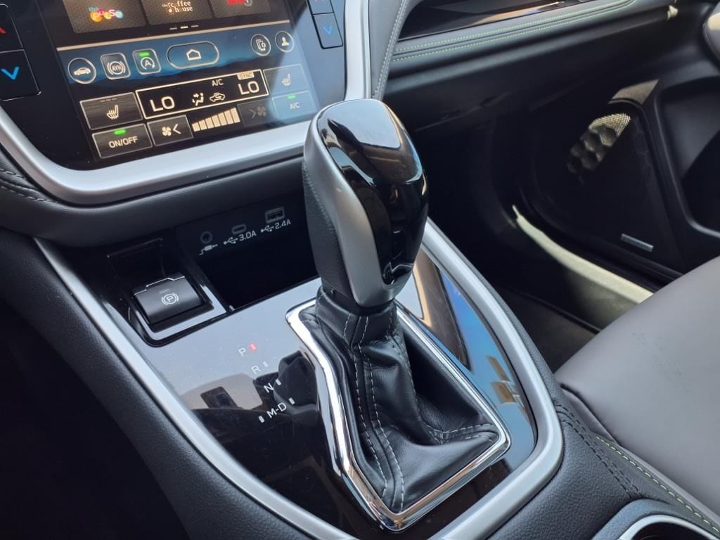 used 2025 Subaru Outback car, priced at $31,000