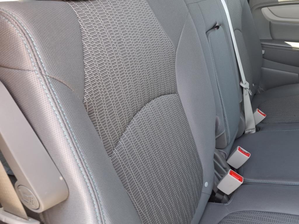 used 2014 Chevrolet Traverse car, priced at $11,000