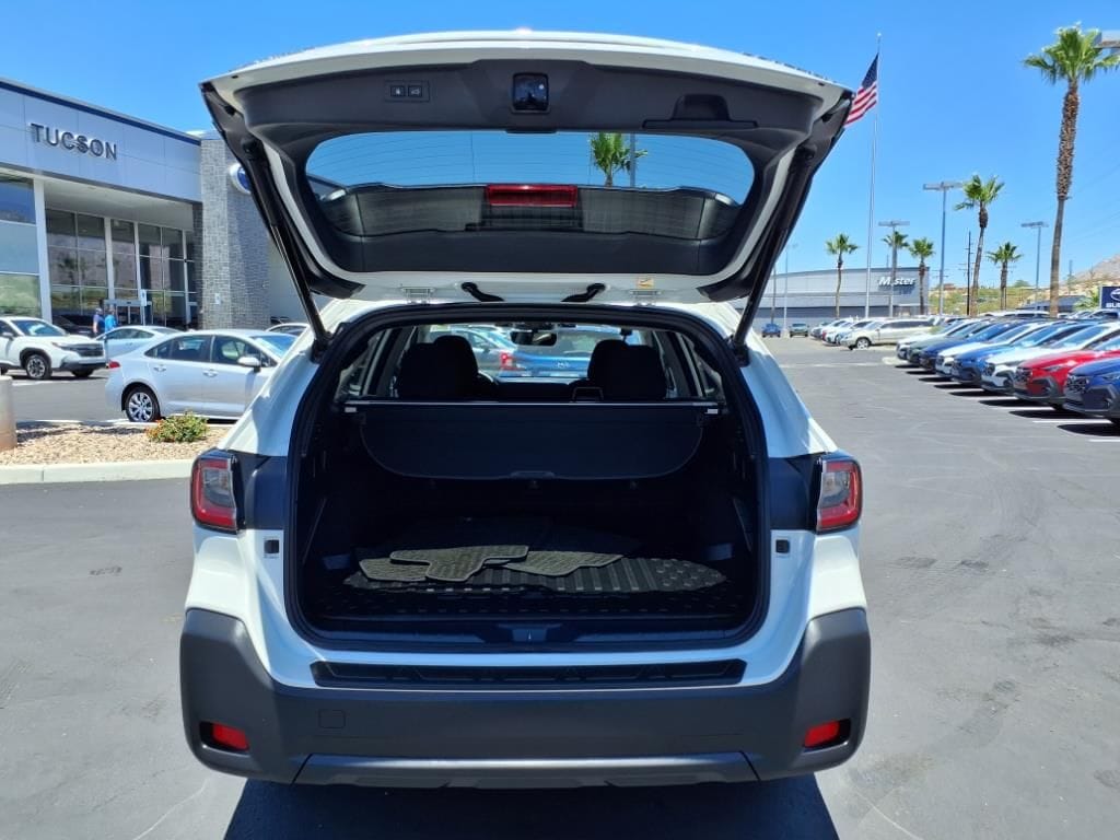 used 2025 Subaru Outback car, priced at $33,000