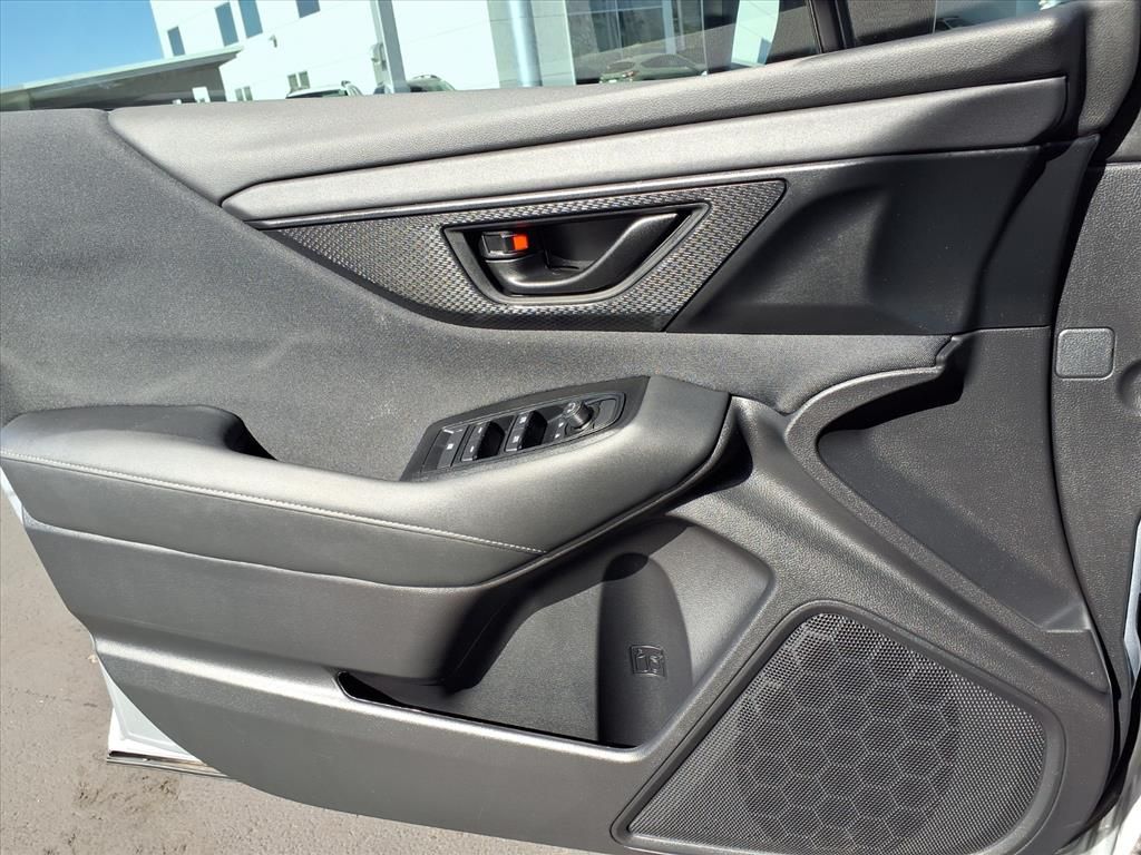 used 2025 Subaru Outback car, priced at $27,500