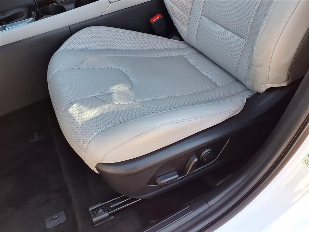 used 2024 Hyundai Elantra car, priced at $21,500