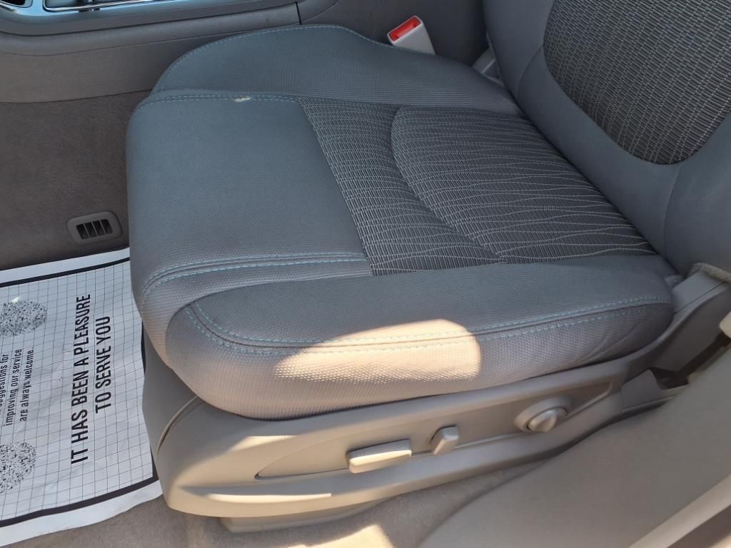 used 2014 Chevrolet Traverse car, priced at $11,000