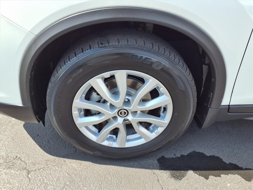 used 2018 Nissan Rogue car, priced at $9,000