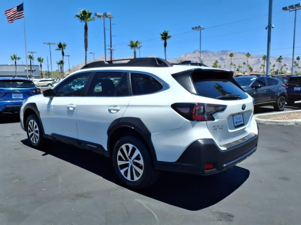 used 2025 Subaru Outback car, priced at $33,000