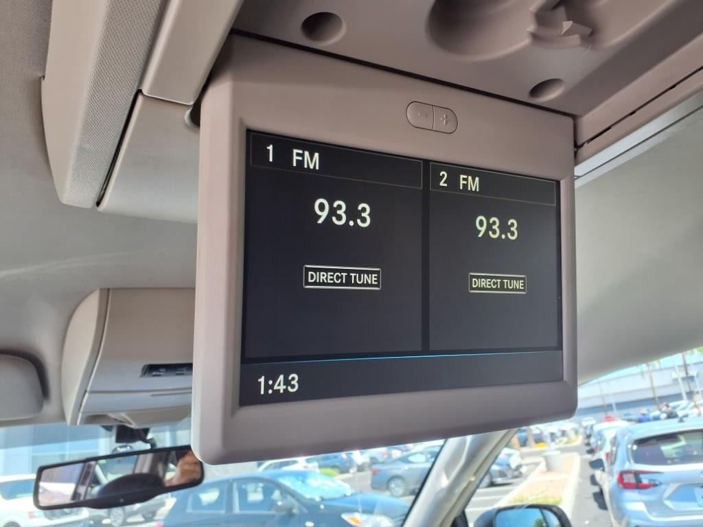 used 2015 Chrysler Town & Country car, priced at $7,777