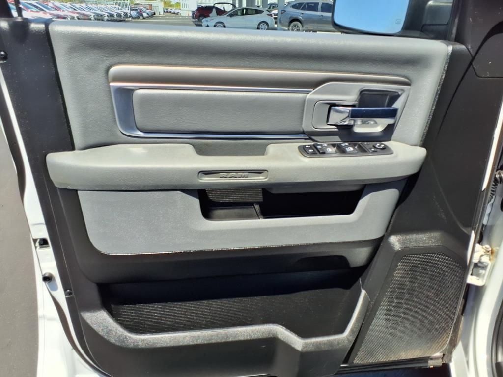 used 2019 Ram 1500 Classic car, priced at $17,000