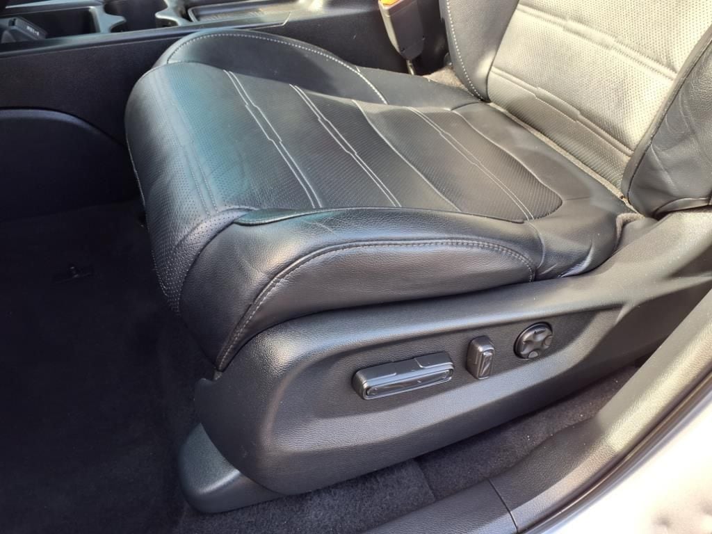 used 2018 Honda CR-V car, priced at $21,000