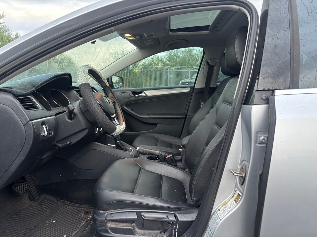 used 2015 Volkswagen Jetta car, priced at $10,000