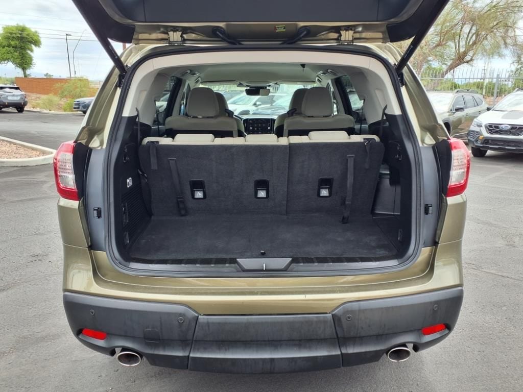 used 2024 Subaru Ascent car, priced at $33,000