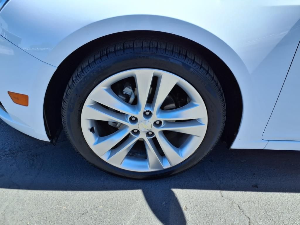 used 2014 Chevrolet Cruze car, priced at $10,000
