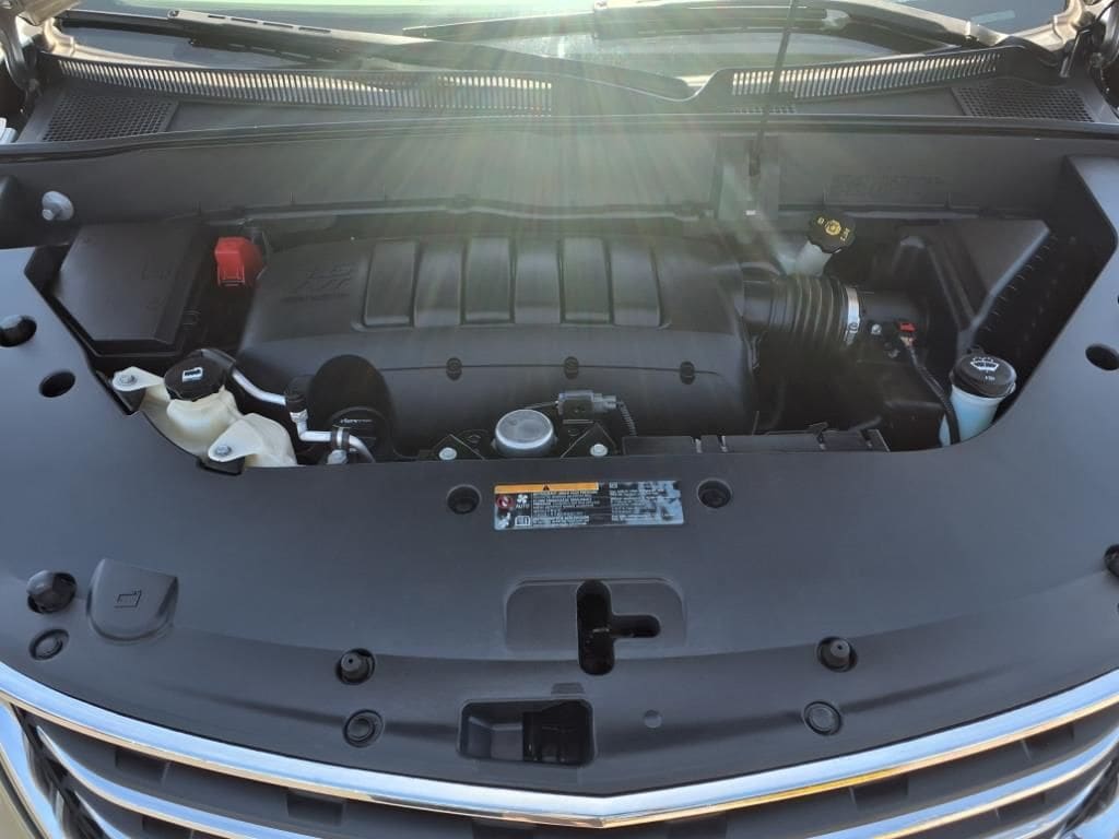 used 2014 Chevrolet Traverse car, priced at $11,000