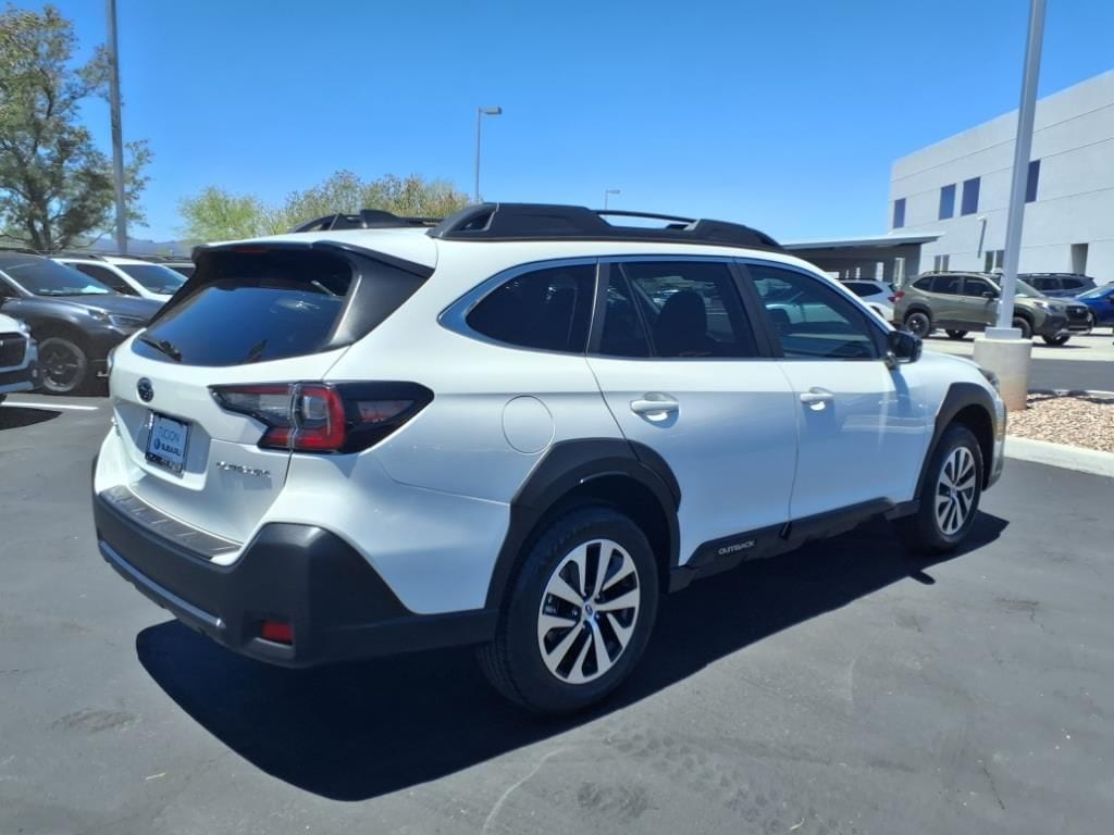 used 2025 Subaru Outback car, priced at $33,000
