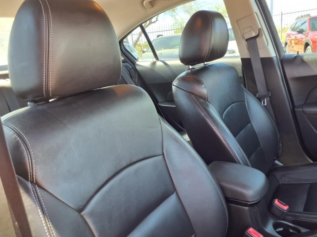 used 2014 Chevrolet Cruze car, priced at $10,000