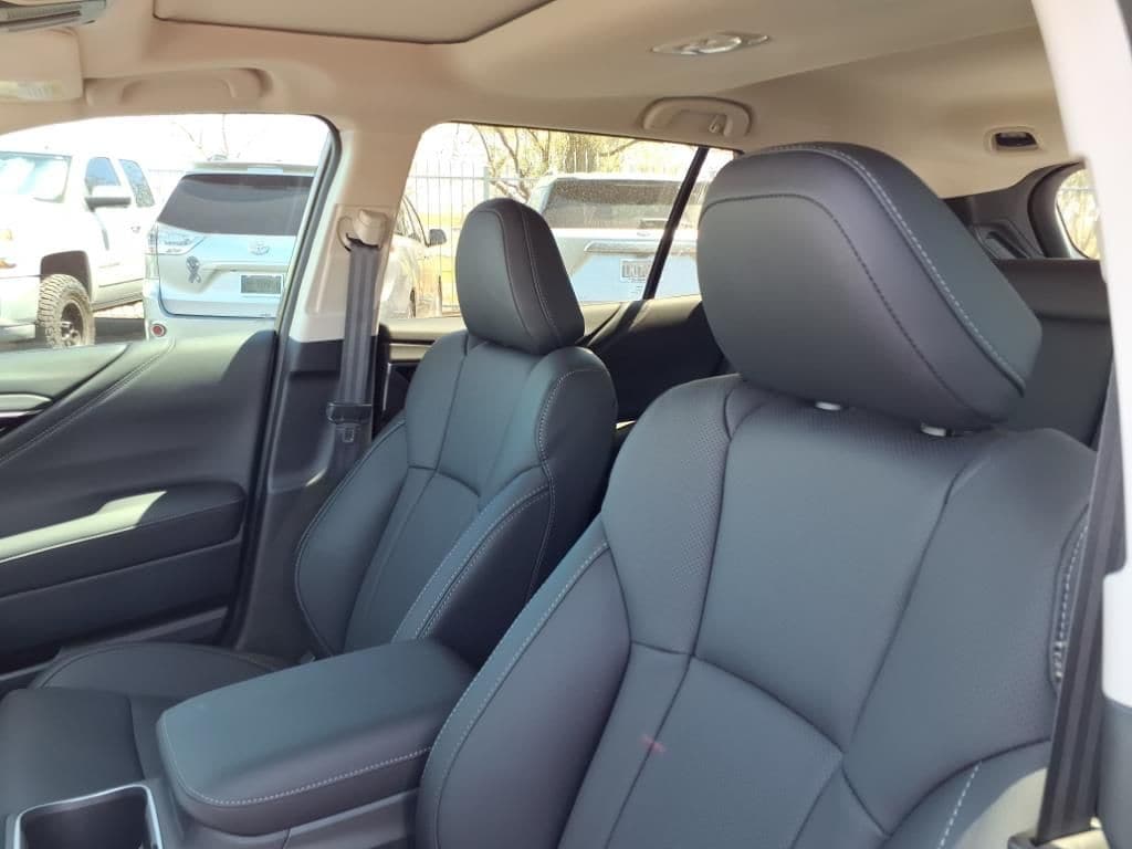 new 2025 Subaru Outback car, priced at $43,176
