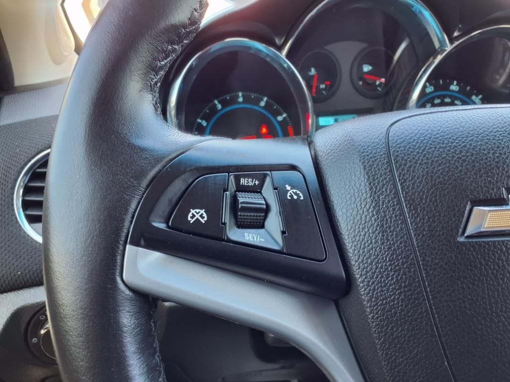 used 2014 Chevrolet Cruze car, priced at $10,000