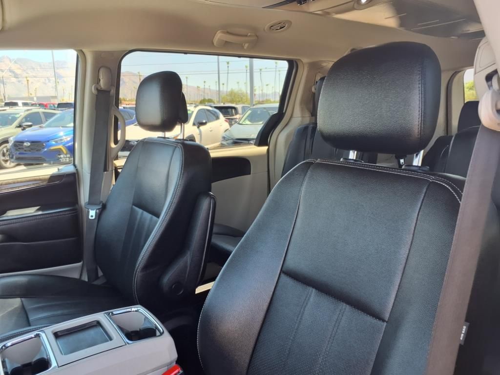 used 2015 Chrysler Town & Country car, priced at $7,777