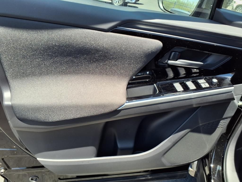 new 2025 Subaru Solterra car, priced at $39,915