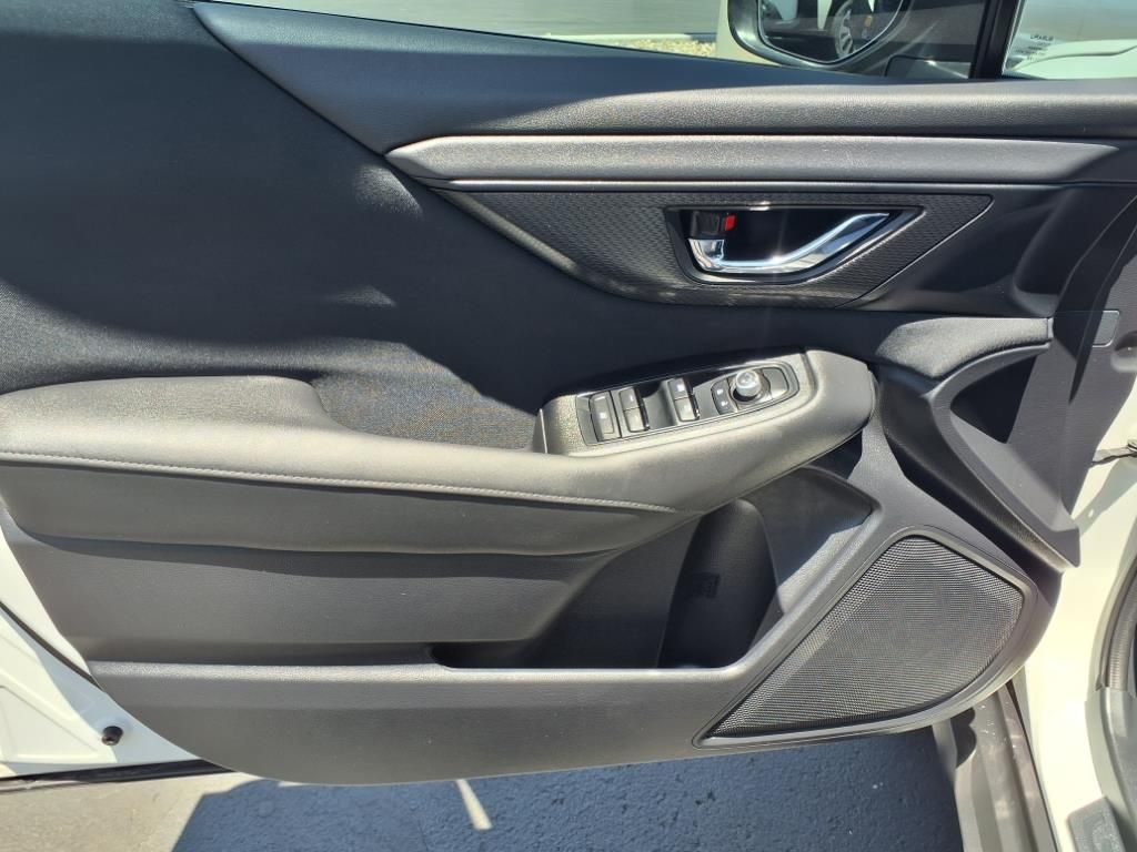 used 2025 Subaru Outback car, priced at $33,000