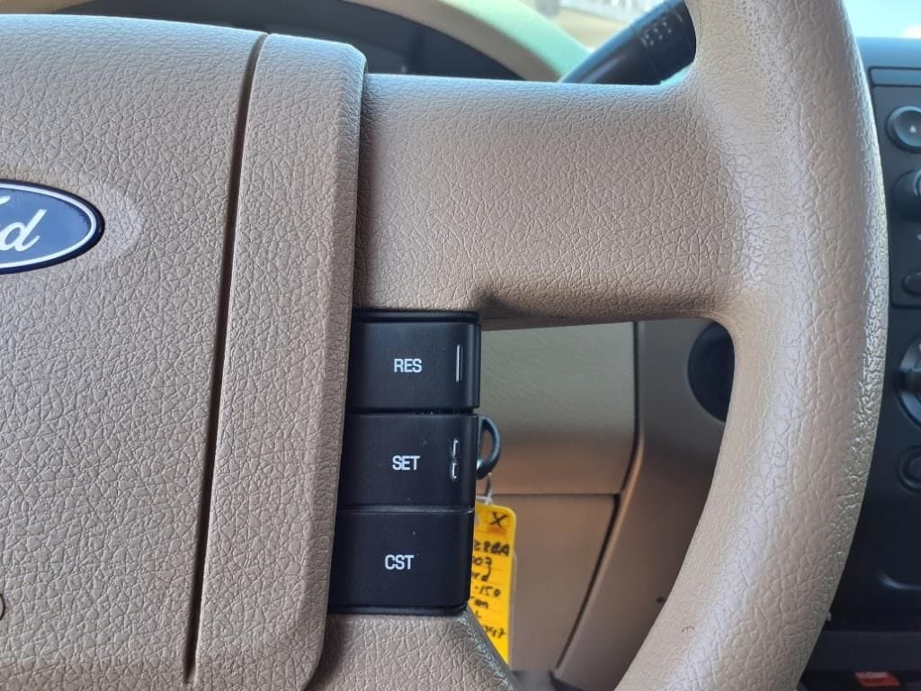 used 2007 Ford F-150 XLT car, priced at $10,500