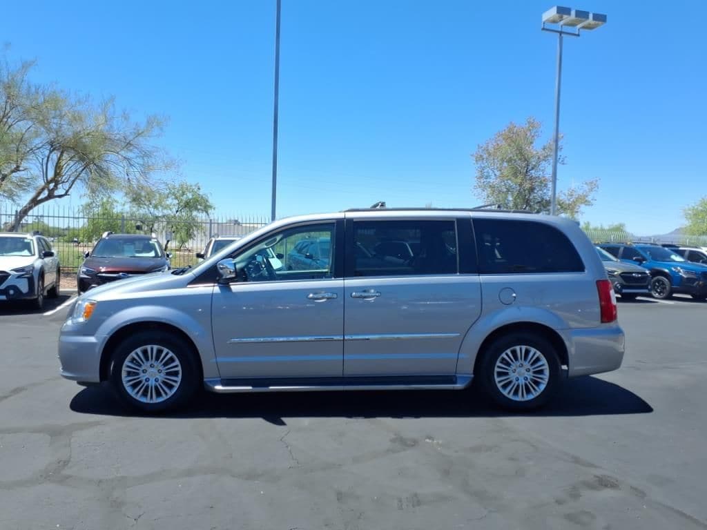 used 2015 Chrysler Town & Country car, priced at $7,777