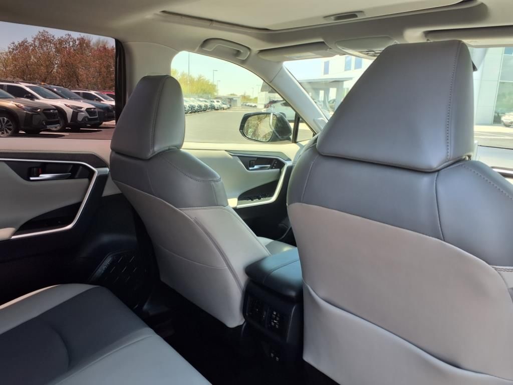 used 2019 Toyota RAV4 car, priced at $21,500