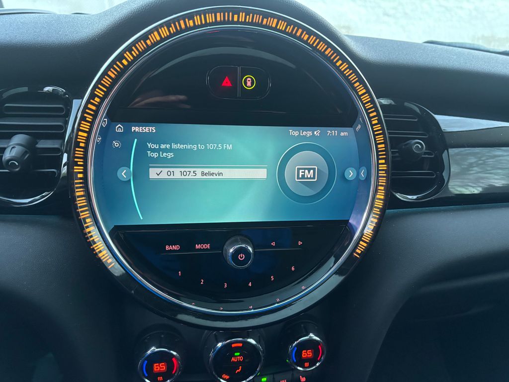 used 2022 MINI Electric Hardtop 2 Door car, priced at $18,000