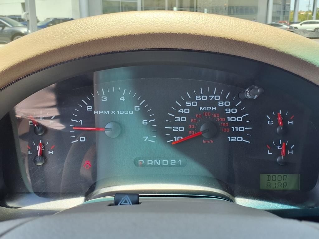 used 2007 Ford F-150 XLT car, priced at $10,500