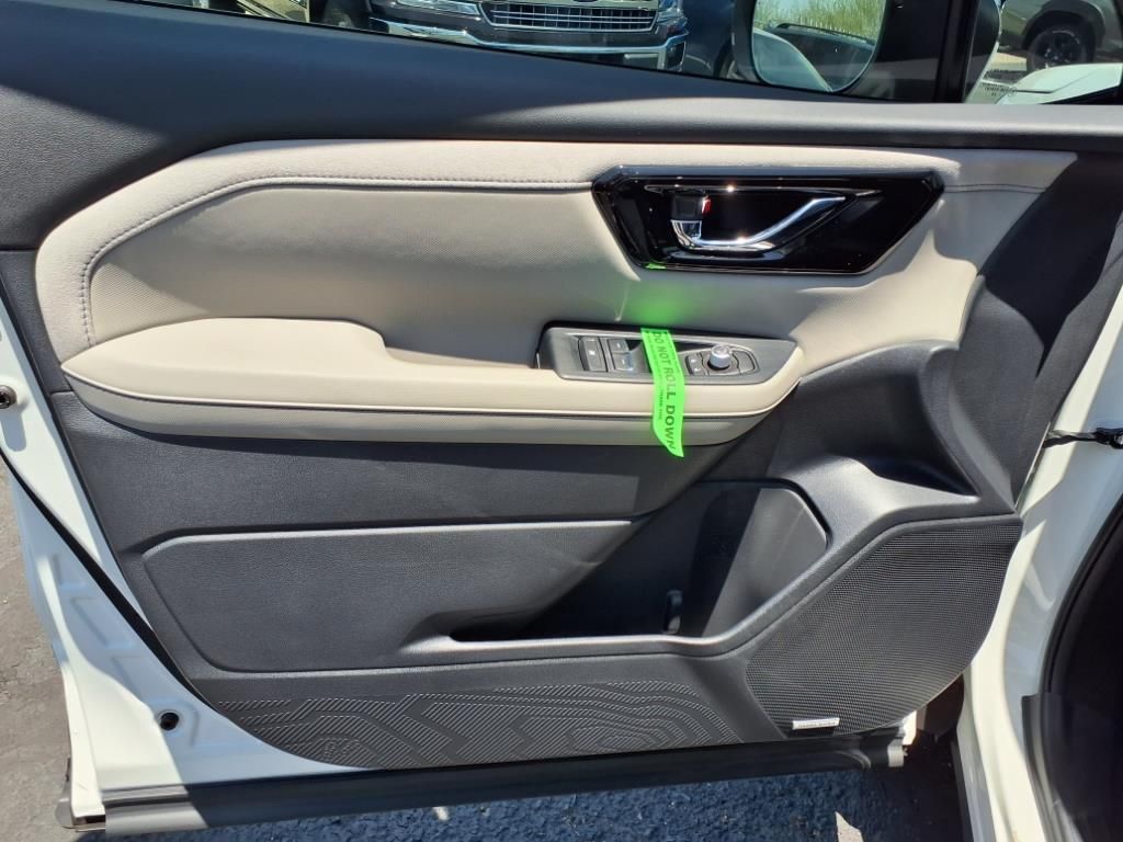 new 2025 Subaru Forester Hybrid car, priced at $43,791
