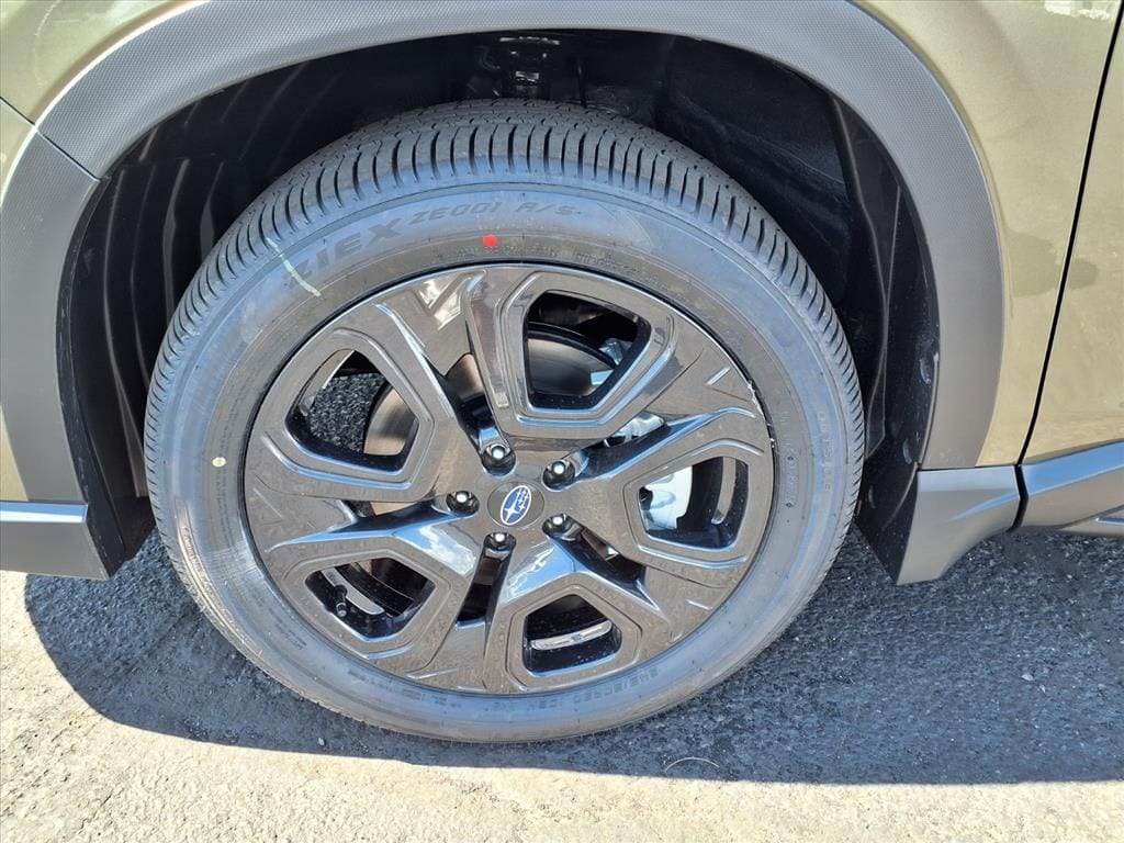 new 2025 Subaru Ascent car, priced at $54,921