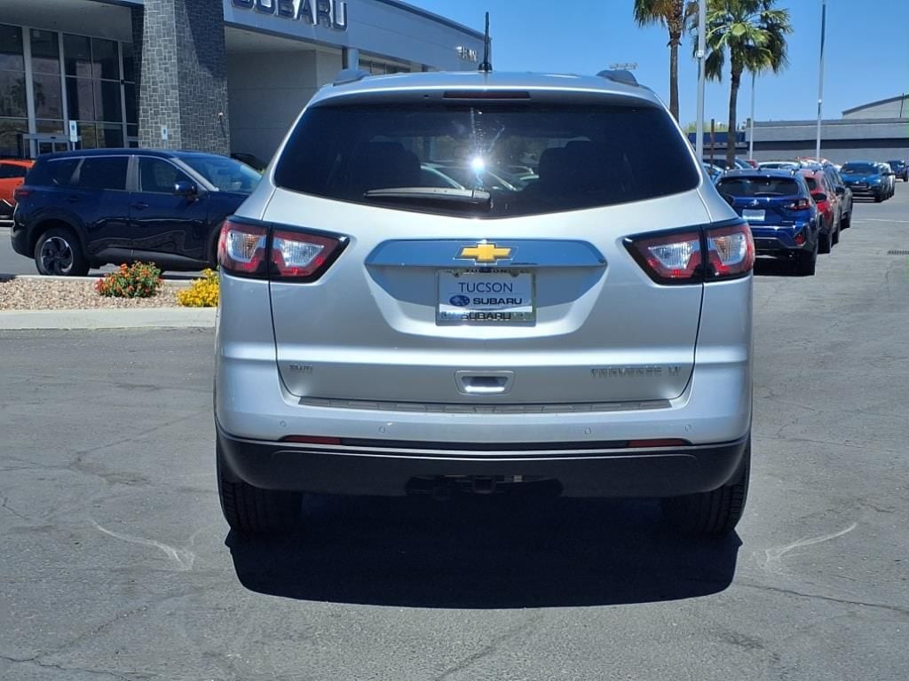 used 2014 Chevrolet Traverse car, priced at $11,000
