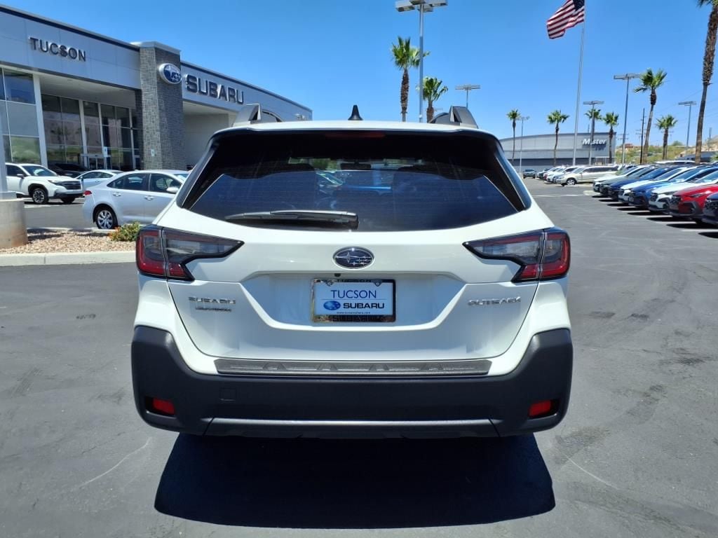 used 2025 Subaru Outback car, priced at $33,000